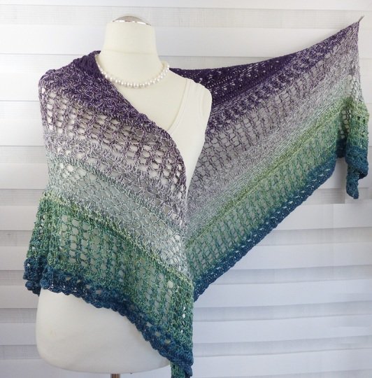 Crochet pattern for the Timeless shawl, a light and airy triangular shawl