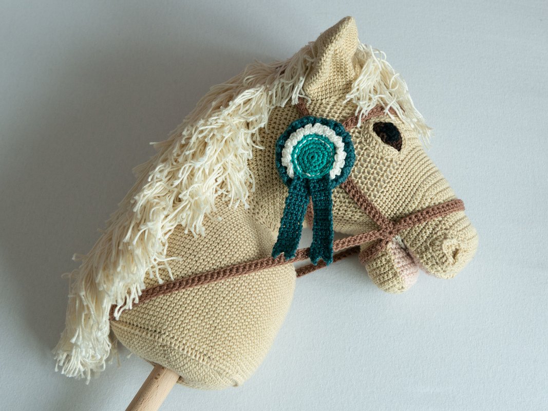 Crochet pattern tuning bow hobby horse, tutorial, rosette game horse - Image 7