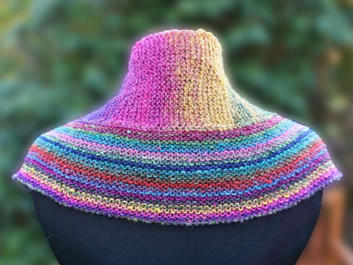 Anmore Loop, Cowl, reversible knitting pattern