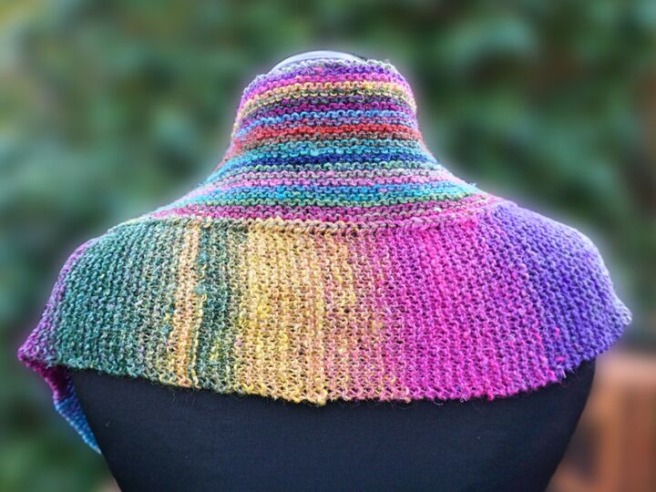 Anmore Loop, Cowl, reversible knitting pattern