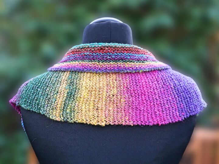 Anmore Loop, Cowl, reversible knitting pattern