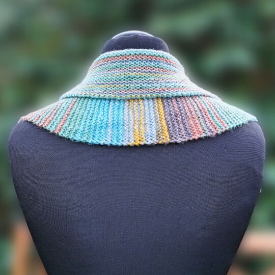 Anmore Loop, Cowl, reversible knitting pattern