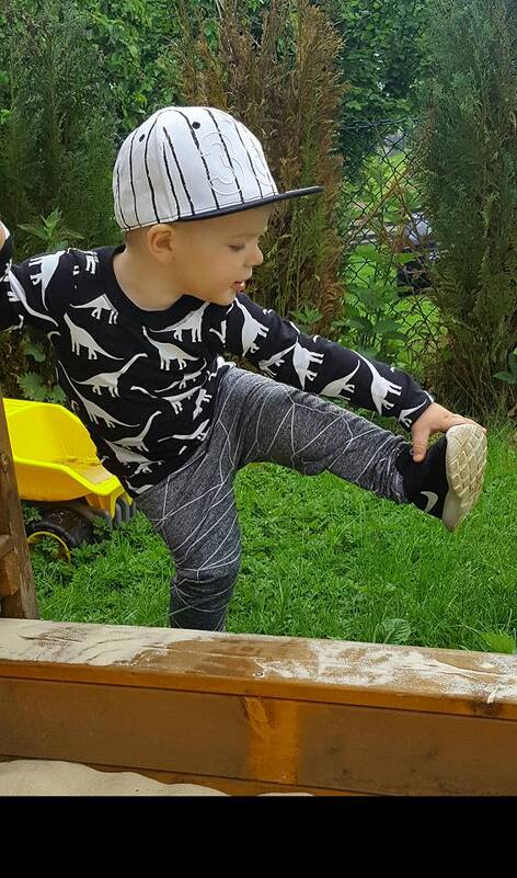 Kindershirt - Basic Shirt - Slim Fit - figurnah sitzend - Bild 3