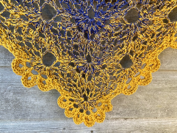 Anleitung Dreieckstuch Petalpoesie - Ein gehäkeltes Frühlings-Gedicht