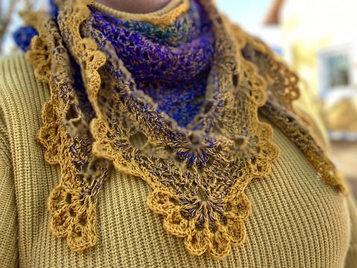 Anleitung Dreieckstuch Petalpoesie - Ein gehäkeltes Frühlings-Gedicht