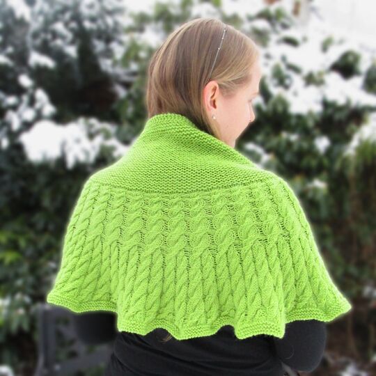 Lebenswege Hug, crescent shawl, cable knitting pattern