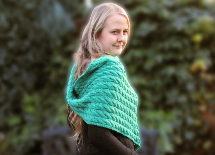 Lebenswege - Paths of Life, Cable Pattern Shawl