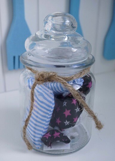 Sewing and crafting instructions for the children's grocery store!