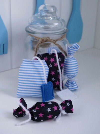 Sewing and crafting instructions for the children's grocery store!