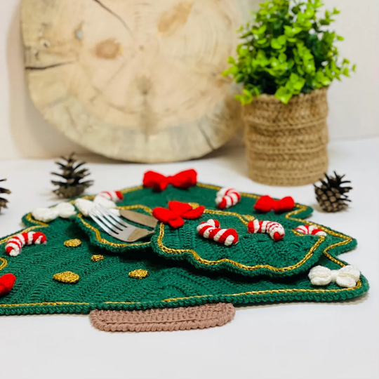Crochet Pattern Christmas Tree Placemat for Christmas Table Decor