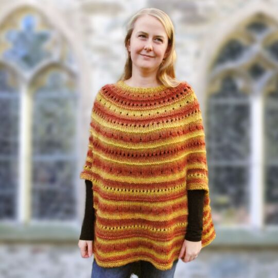 Mellea Poncho, round yoke, top down, beginner pattern