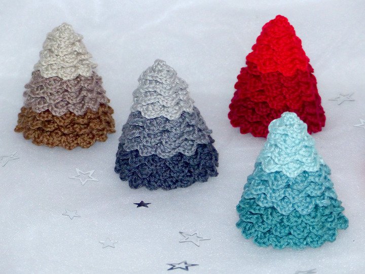 Crochet Pattern little Christmas tree