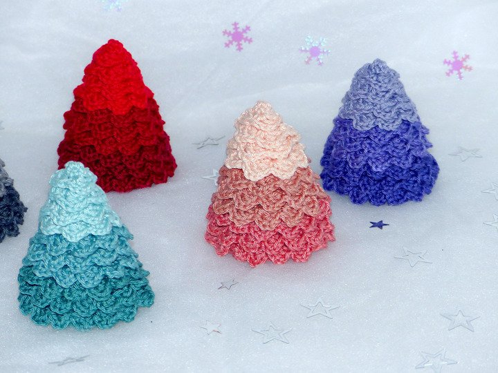 Crochet Pattern little Christmas tree