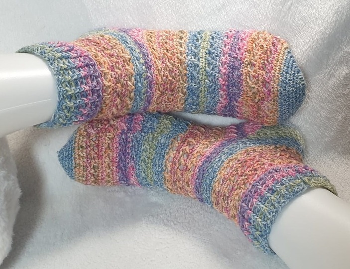 Anleitung für gehäkelte Socken Rossano mit Bumerangferse in allen Größen