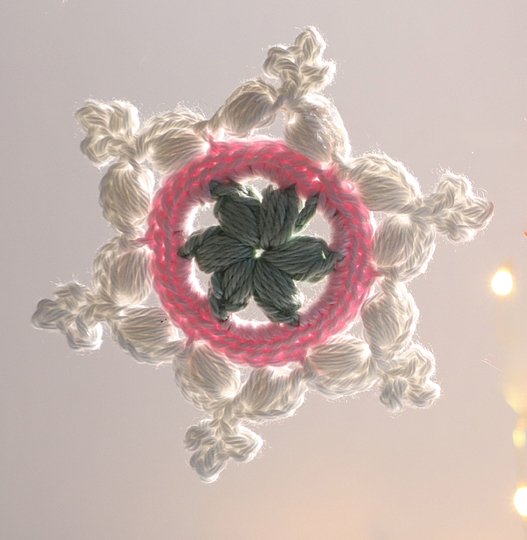 Schneeflocke "Kleine Helena" - Baumschmuck, Geschenkanhänger, Fensterdeko