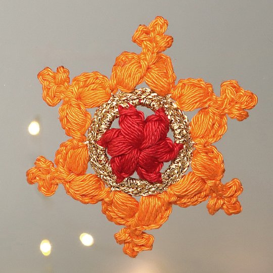 Schneeflocke "Kleine Helena" - Baumschmuck, Geschenkanhänger, Fensterdeko