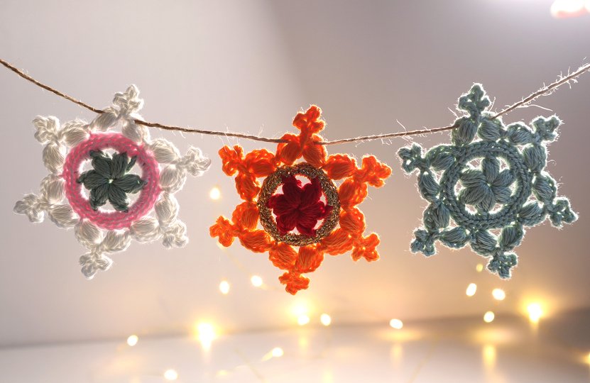 Schneeflocke "Kleine Helena" - Baumschmuck, Geschenkanhänger, Fensterdeko