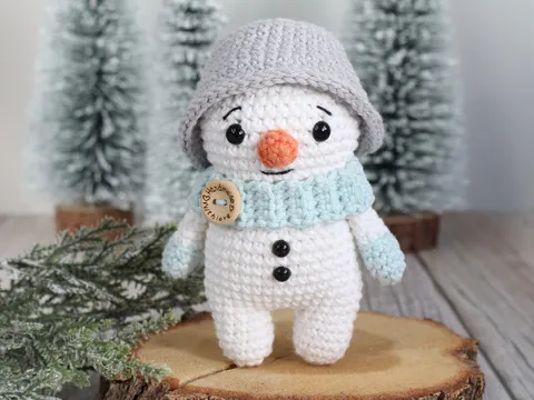 Häkelanleitung Kleiner Schneemann