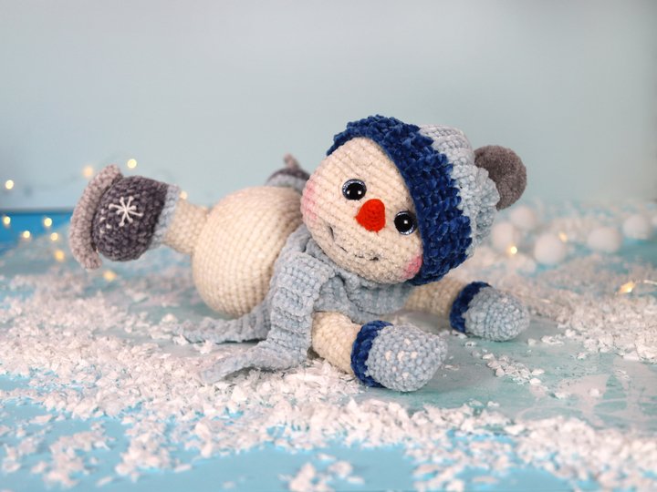 Crochet pattern Snowman Toni