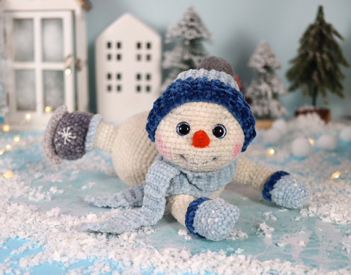 Crochet pattern Snowman Toni