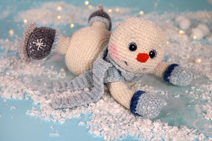 Crochet pattern Snowman Toni