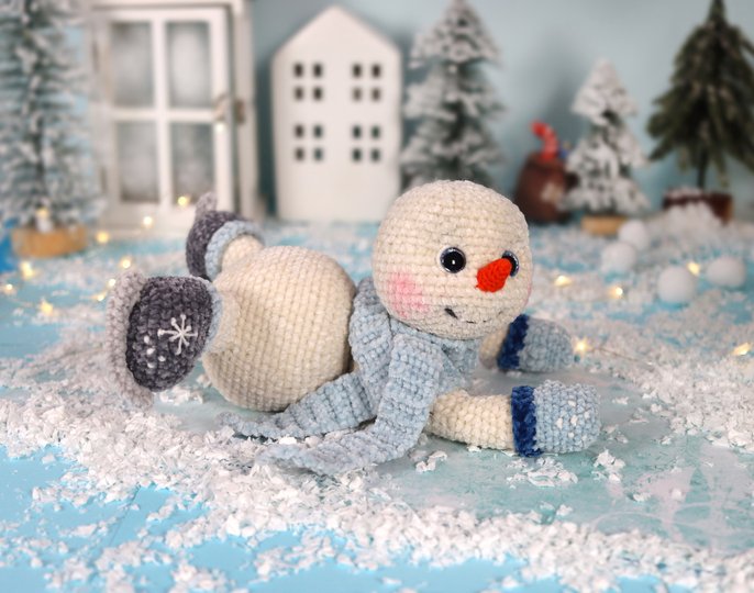 Crochet pattern Snowman Toni