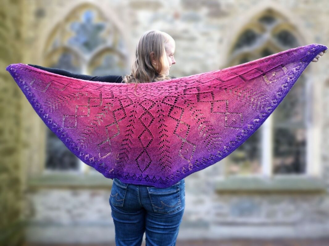 Diamonds & Arrows, Lace Shawl - Image 8