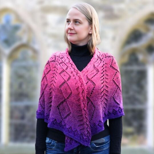 Diamonds & Arrows, Lochmustertuch, Lace Tuch