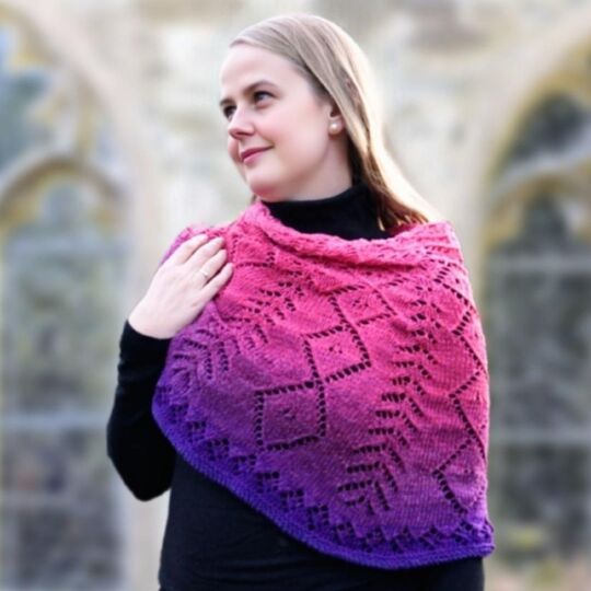 Diamonds & Arrows, Lochmustertuch, Lace Tuch