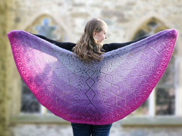 Diamonds & Arrows, Lochmustertuch, Lace Tuch