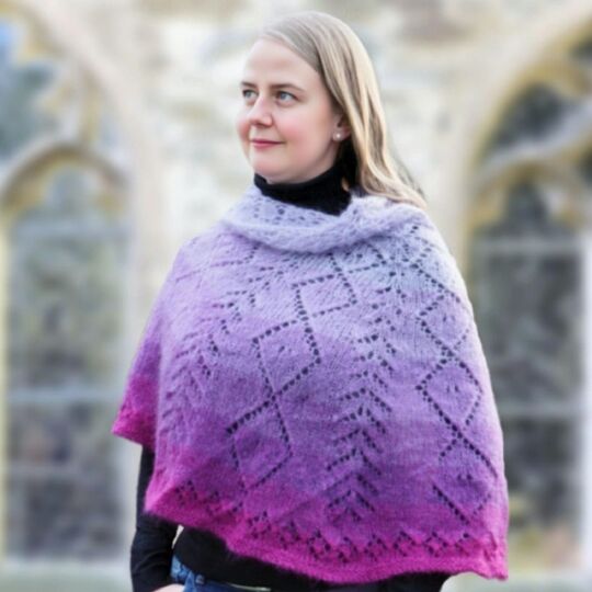 Diamonds & Arrows, Lochmustertuch, Lace Tuch