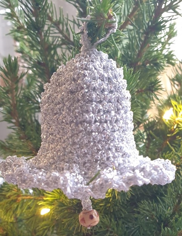 Anleitung für schnell gehäkeltes Glöckchen "Jingle" Geschenkanhänger, Deko - Crochet