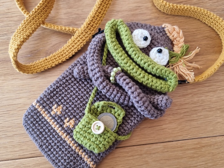 T4 Crochet pattern. Small crossbody bag. Mobile phone bag. Children’s bag