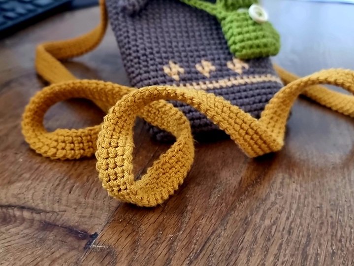 T4 Häkelanleitung. Kleine Umhängetasche. Handytasche. Kindertasche.