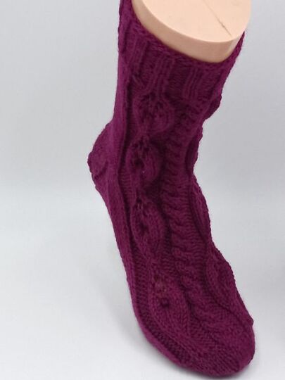 Sockenanleitung "Zungenglut", für Maschenzahlen 56 bis 72, Musterssatz 20 M