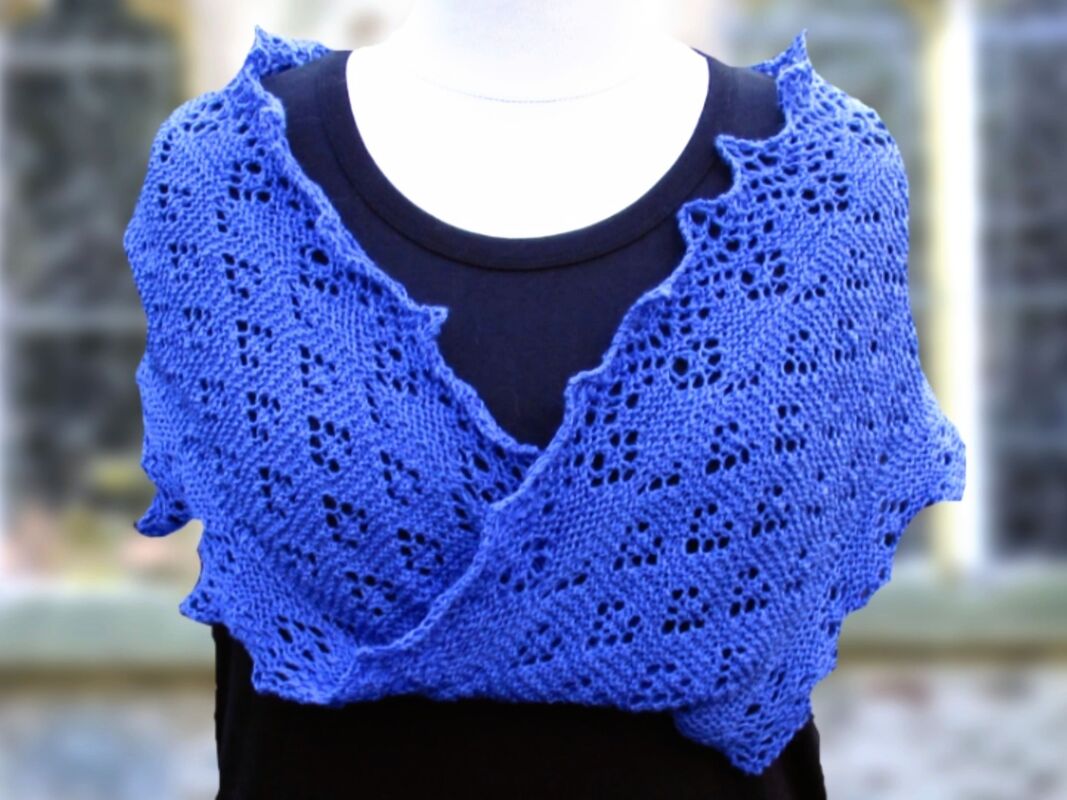Little Roe Moebius Cowl, Lace, knitting pattern - Image 6