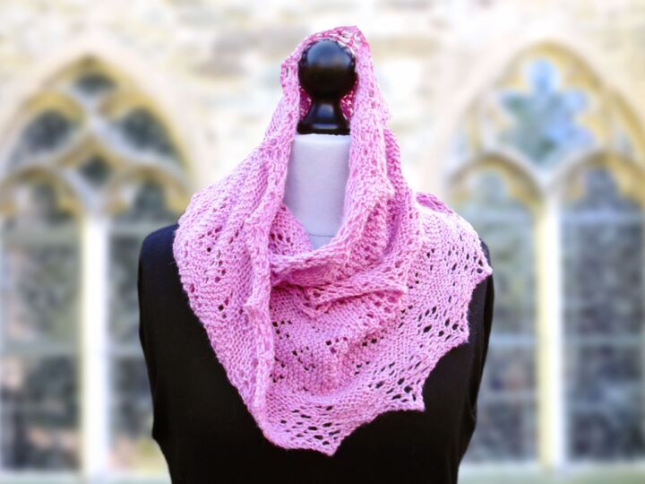 Little Roe Moebius Cowl, Lace, knitting pattern