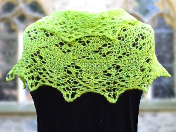 Little Roe Moebius Cowl, Lace, knitting pattern