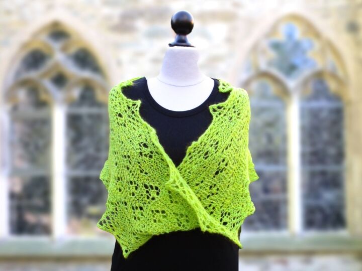 Little Roe Moebius Cowl, Lace, knitting pattern