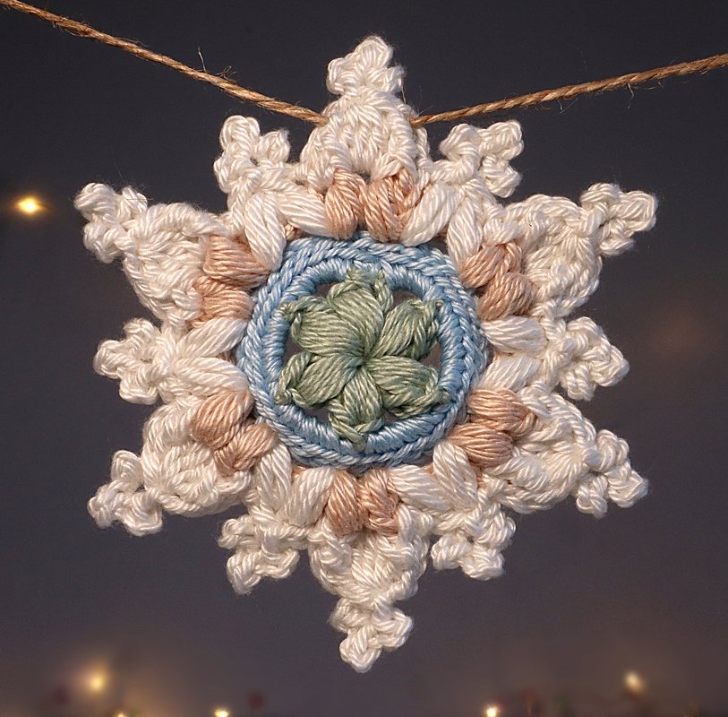 Schneeflocke „Große Helena“ – Geschenkanhänger, Weihnachtsdeko, Baumschmuck - Bild 19