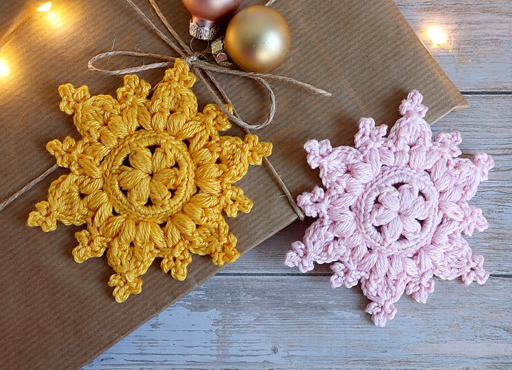 Snowflake “Large Helena” – gift tag, Christmas decoration, tree ornament