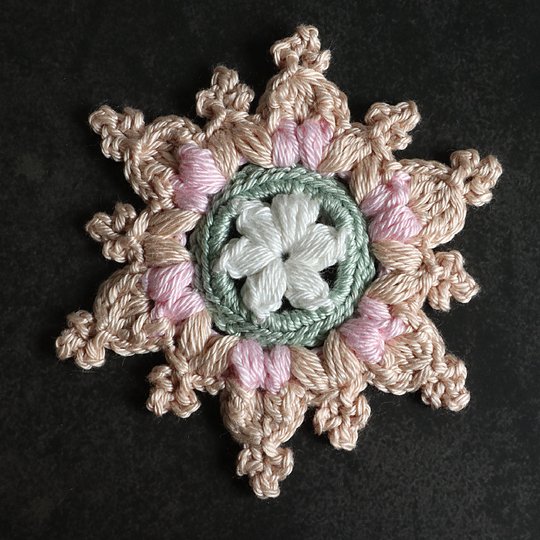 Snowflake “Large Helena” – gift tag, Christmas decoration, tree ornament