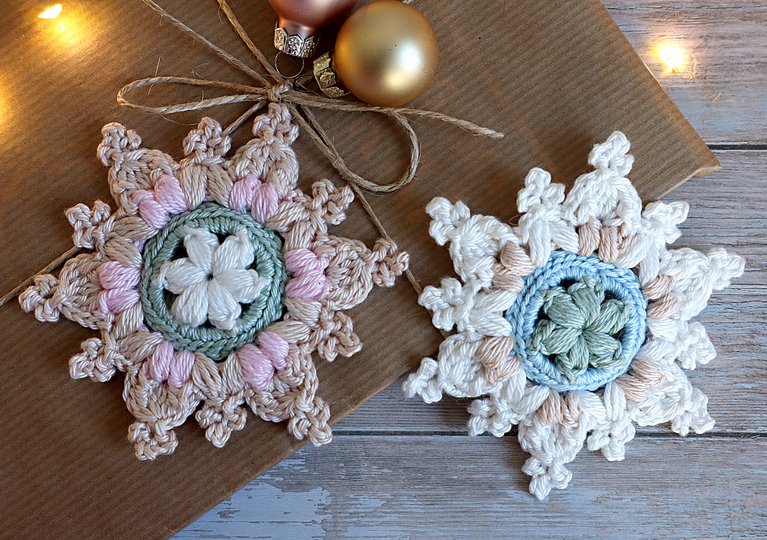 Snowflake “Large Helena” – gift tag, Christmas decoration, tree ornament