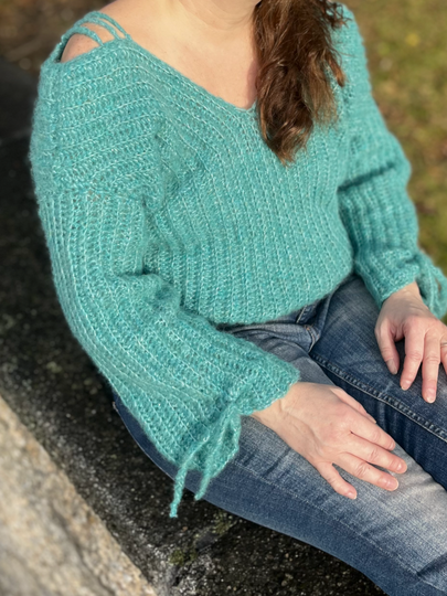 Crochet Pattern Sweater "Winter Dream"