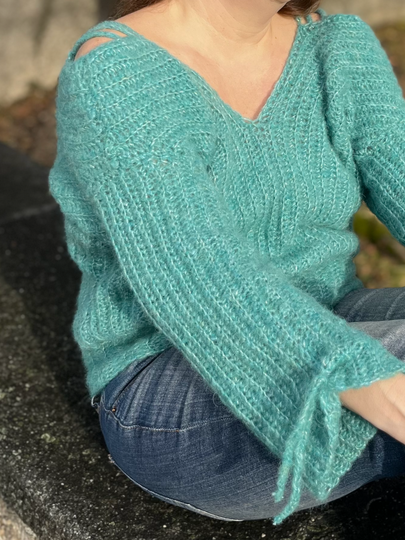 Crochet Pattern Sweater "Winter Dream"