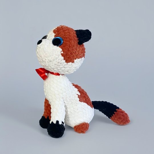 Plush Cat –  Calico, Siamese or Ginger. Crochet Pattern