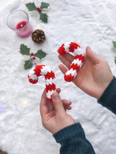 Candy Cane / Zuckerstange häkeln – Weihnachts-Freebie (ohne Draht)