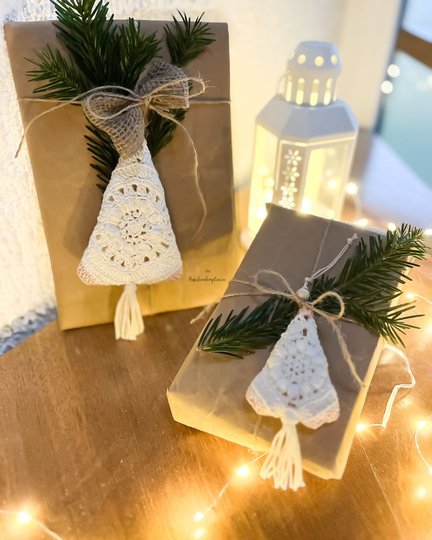 Häkelanleitung Geschenkanhänger Granny Bäumchen/Tannenbaum im Boho-Look
