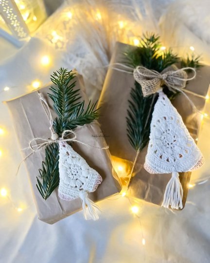 Häkelanleitung Geschenkanhänger Granny Bäumchen/Tannenbaum im Boho-Look