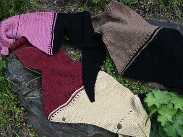 Triangular Shawl 1+1=1